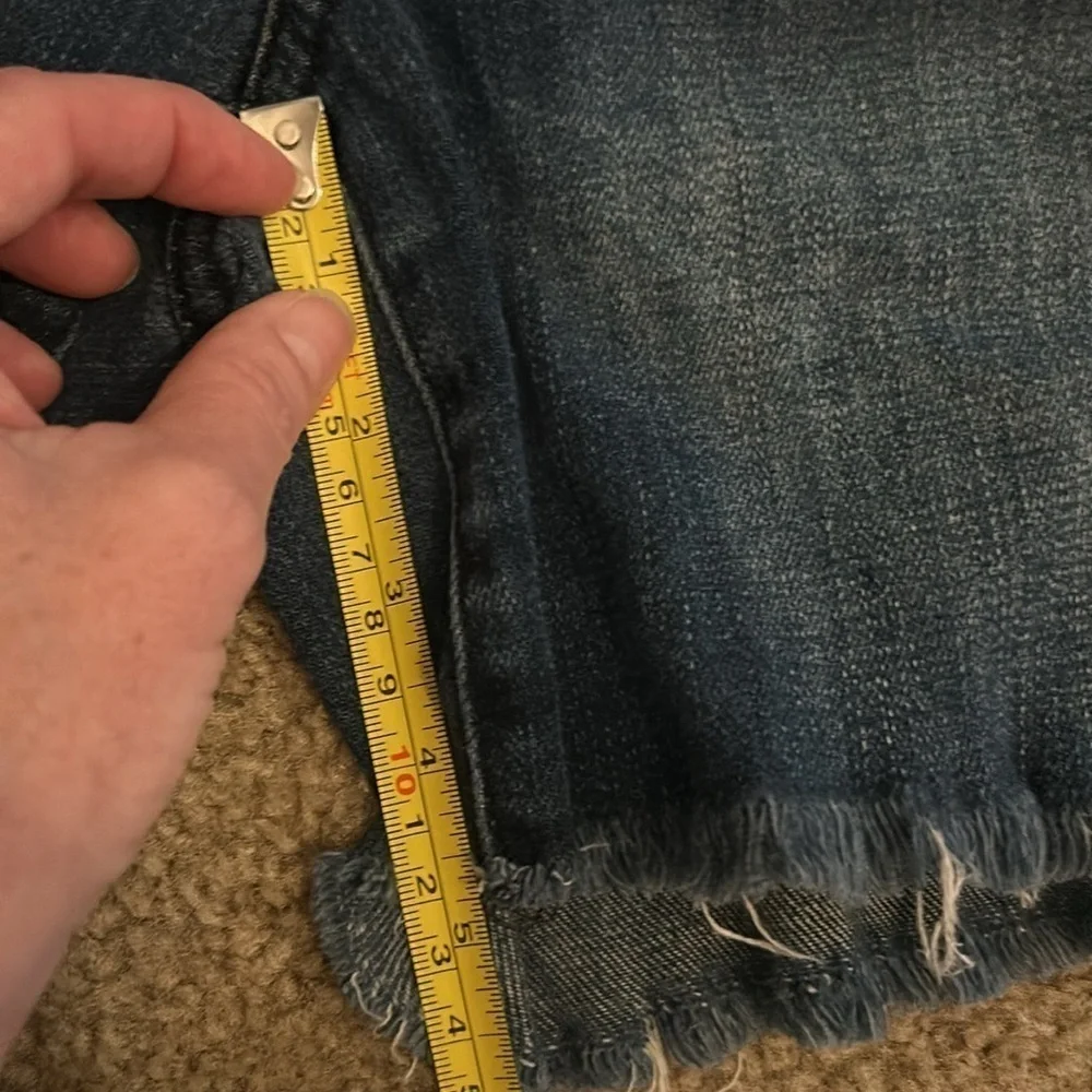 Pilcro and the Letterpress cutoff jeans - Picture 5 of 7
